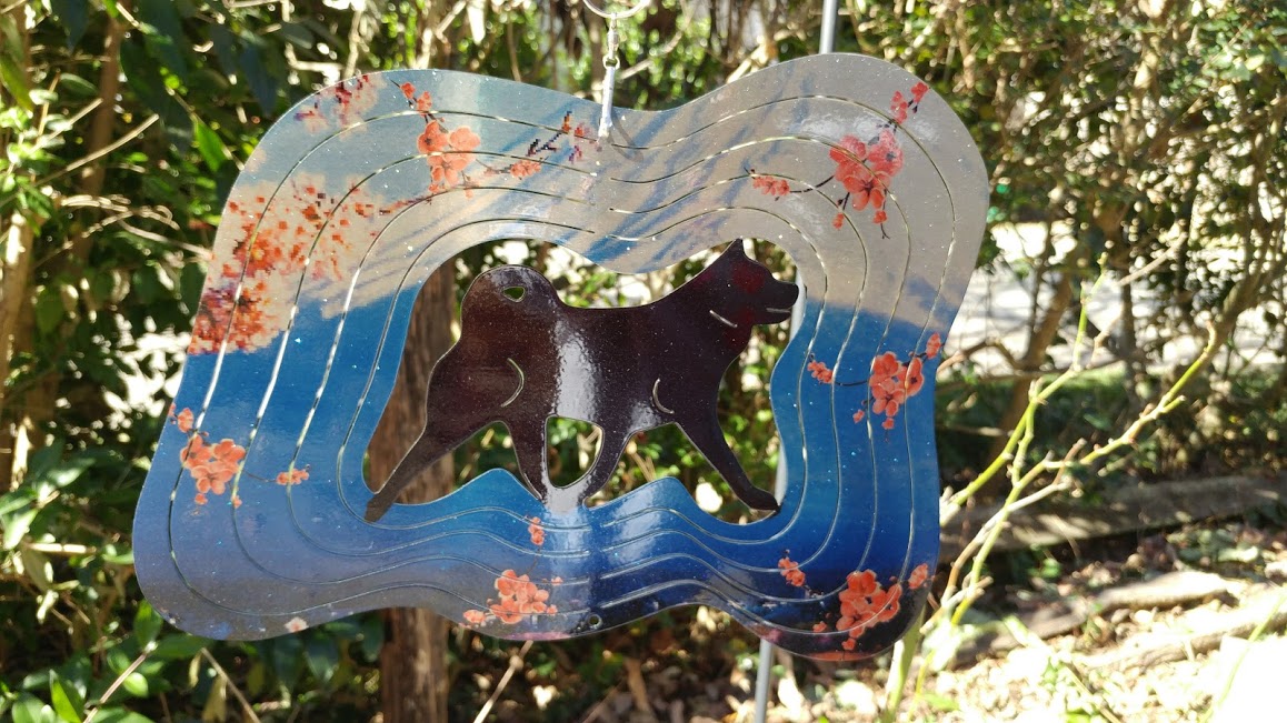 Akita WindSpinner - WagALotBowWow