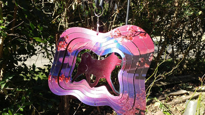 Akita WindSpinner - WagALotBowWow