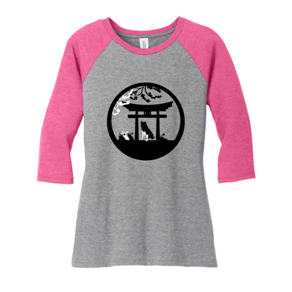 Akita Gate Three Quarter Raglan - WagALotBowWow